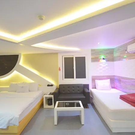 V Motel